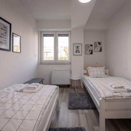 T20 Apartments Skopje Bagian luar foto