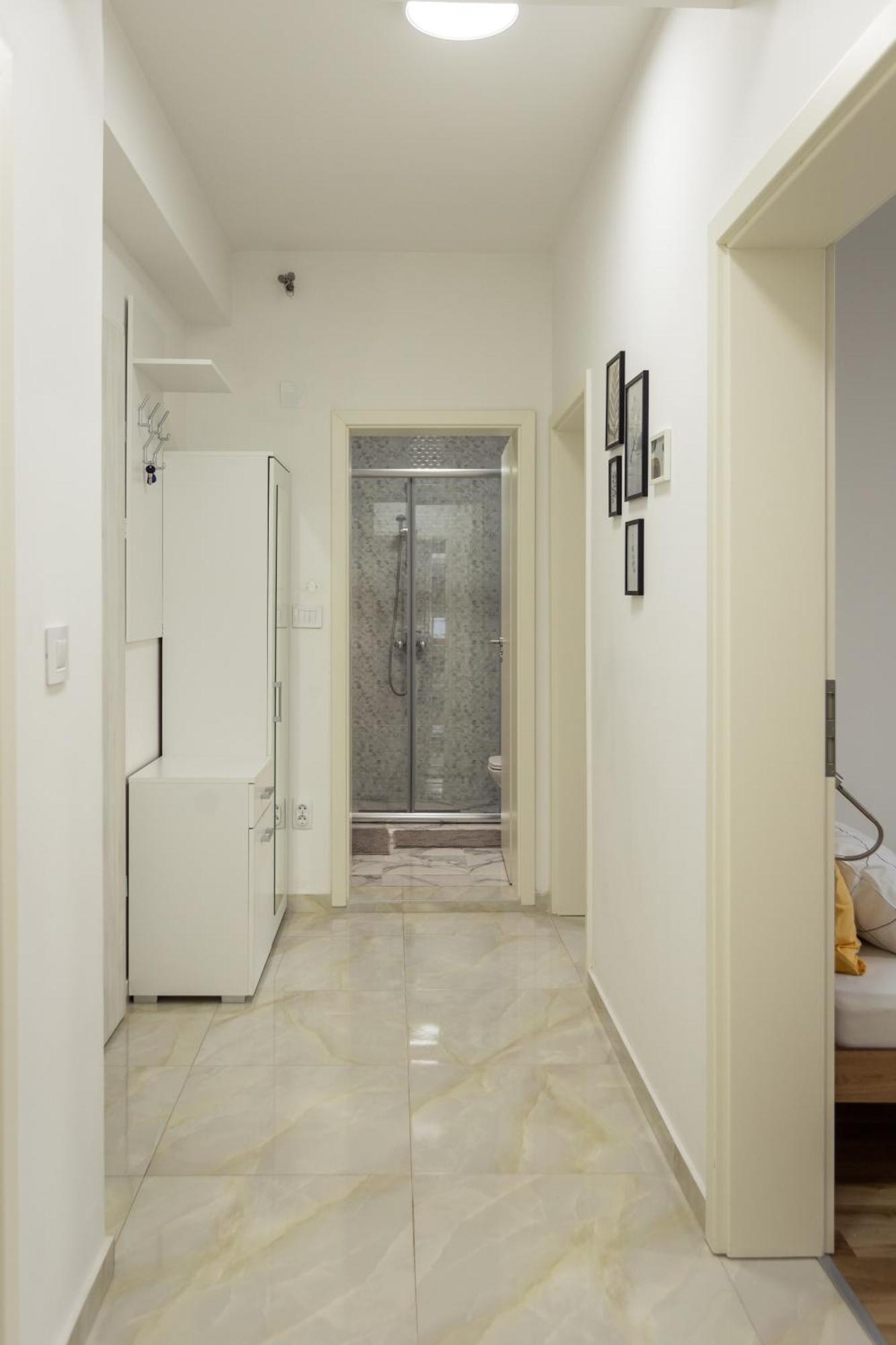 T20 Apartments Skopje Bagian luar foto